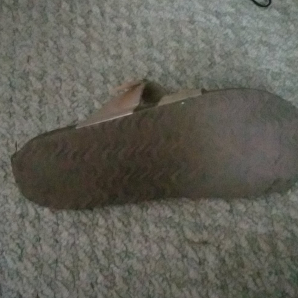 Shoes - Picture 3 of 4